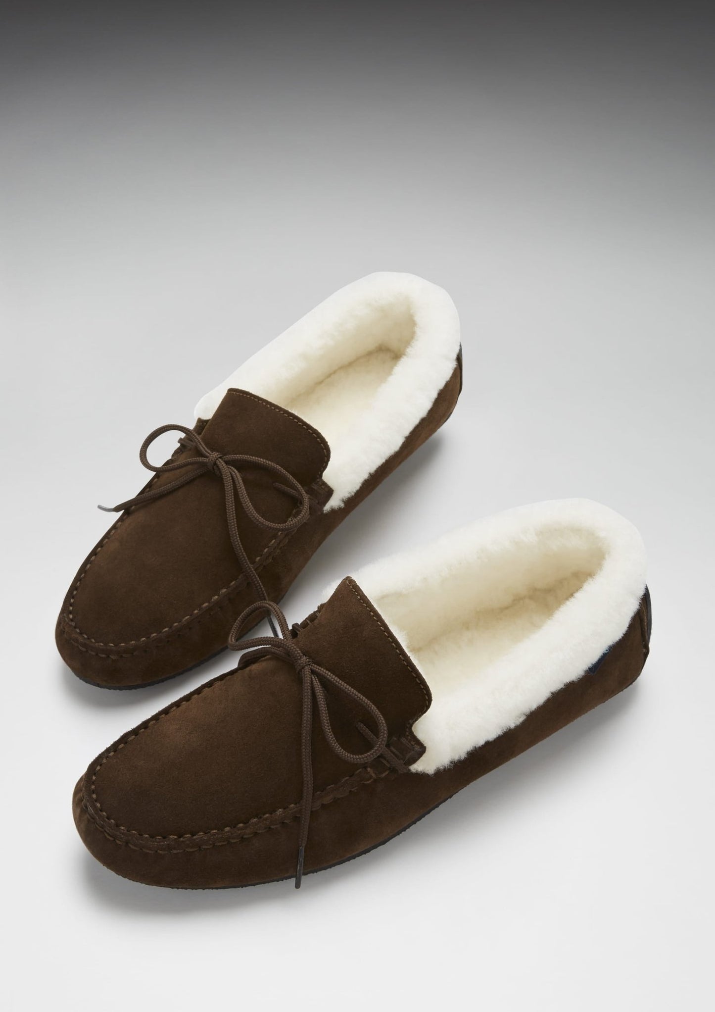Slippers, sheepskin, brown suede - The Timeless Trading Co.