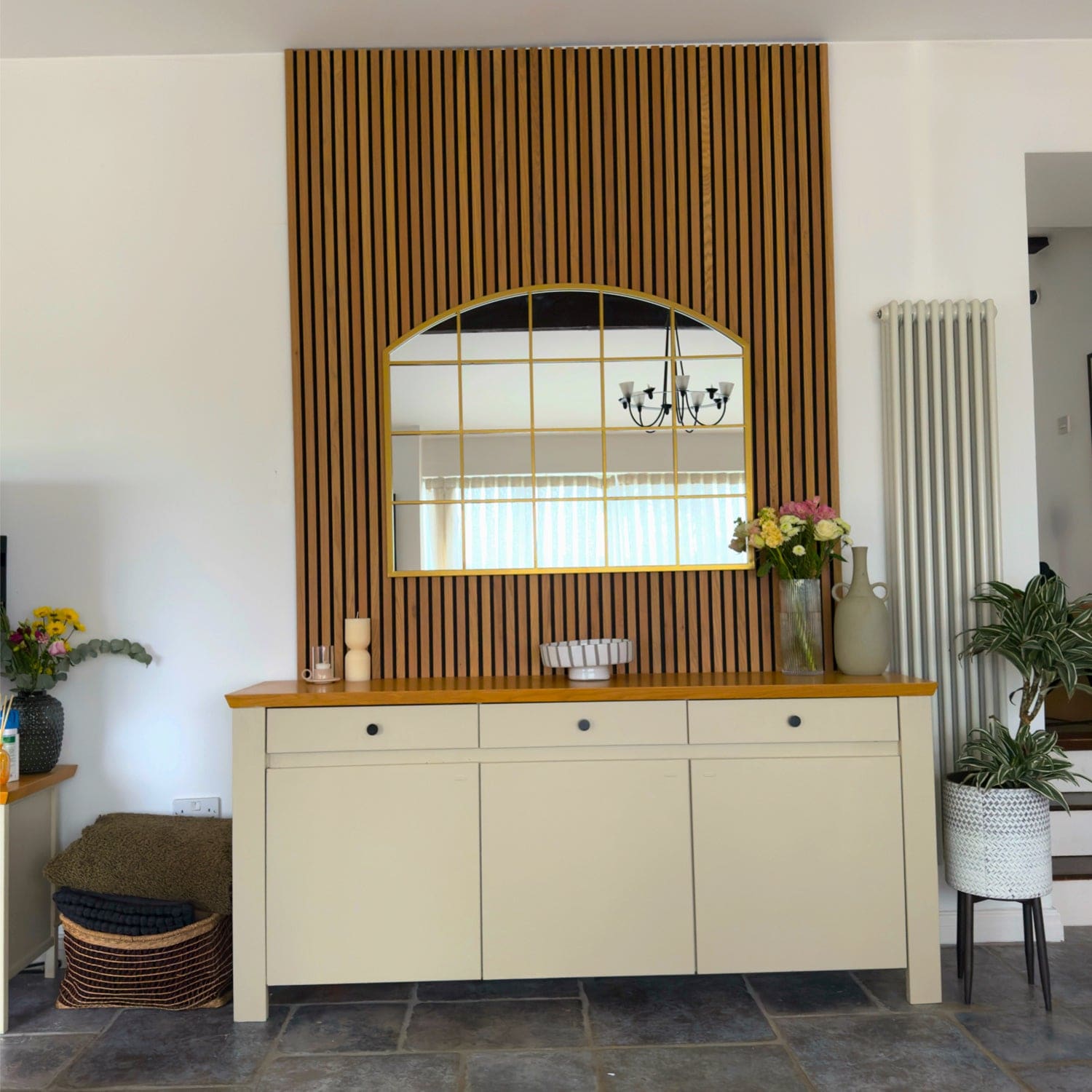Gold arched lattice mirror above sideboard — 95cm x 120cm frame styled for dining rooms, hallways, and heritage-inspired interiors