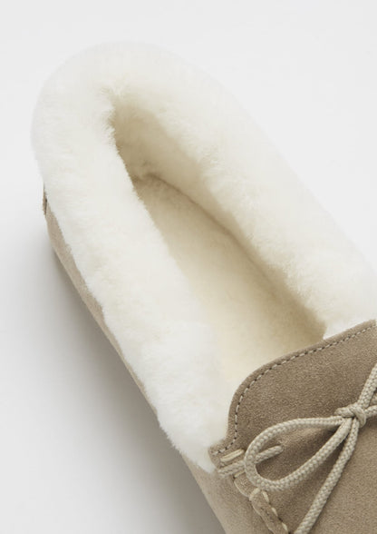 Women's slippers, sheepskin, taupe suede - The Timeless Trading Co.
